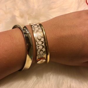 💕 GIFT ALERT!! 💕🎁 Coach Bracelet